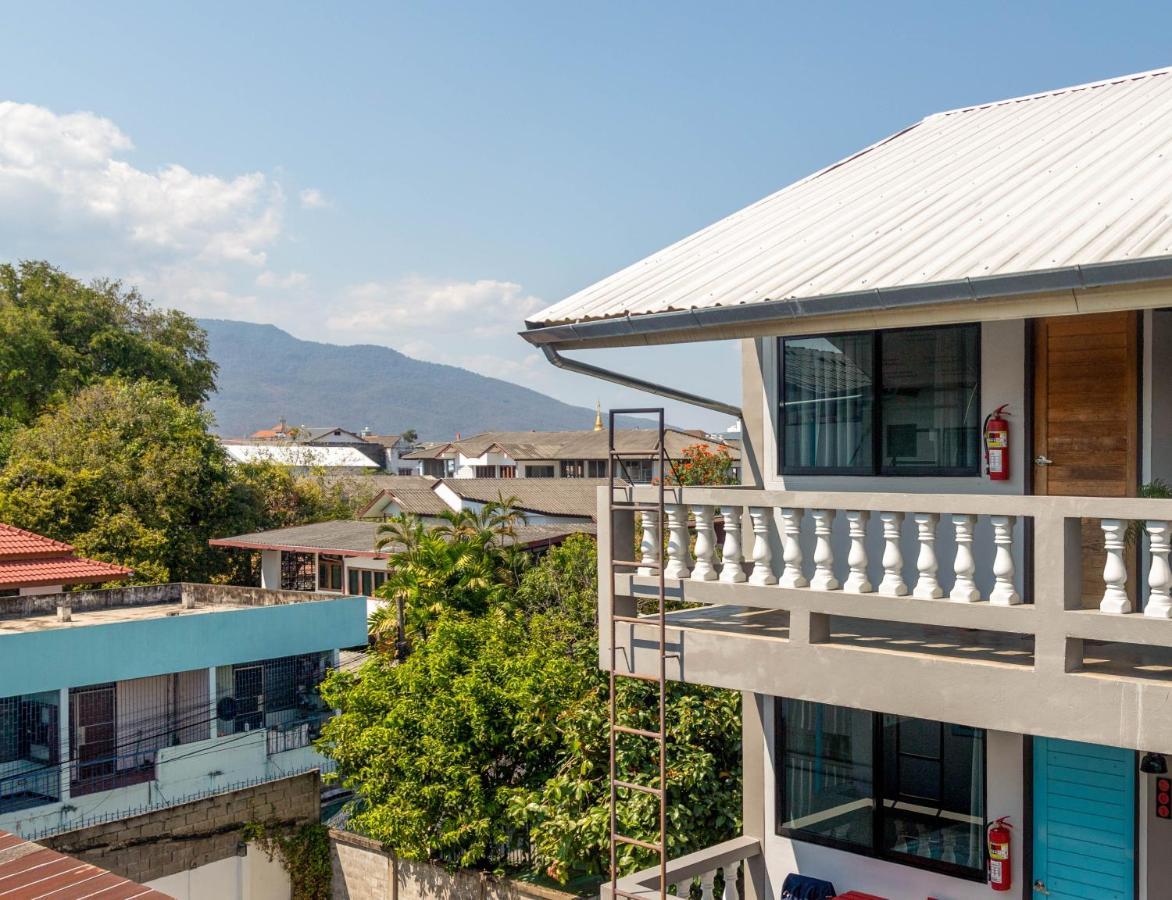 Sleep Guesthouse Τσιάνγκ Μάι Εξωτερικό φωτογραφία